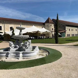 Les Dependances De Cornu Hotel
